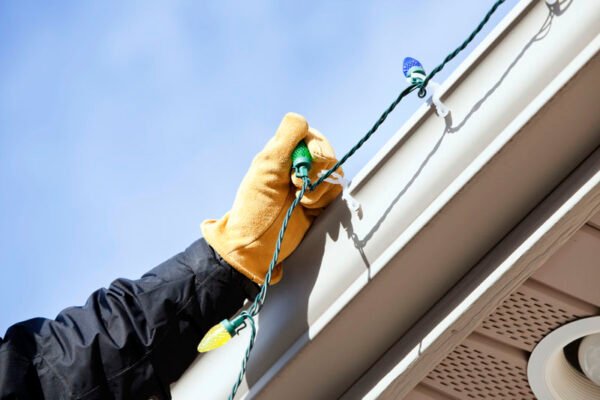 Holiday Light Hanging / Removal